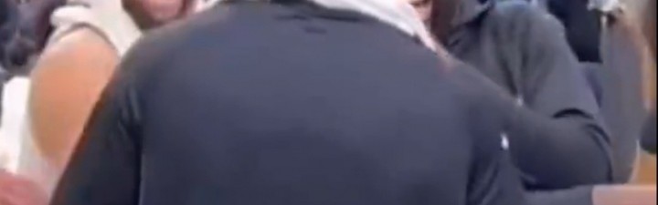 挤不进的圈别硬挤！库追汤大笑热聊 波杰姆强行尬聊试图融入